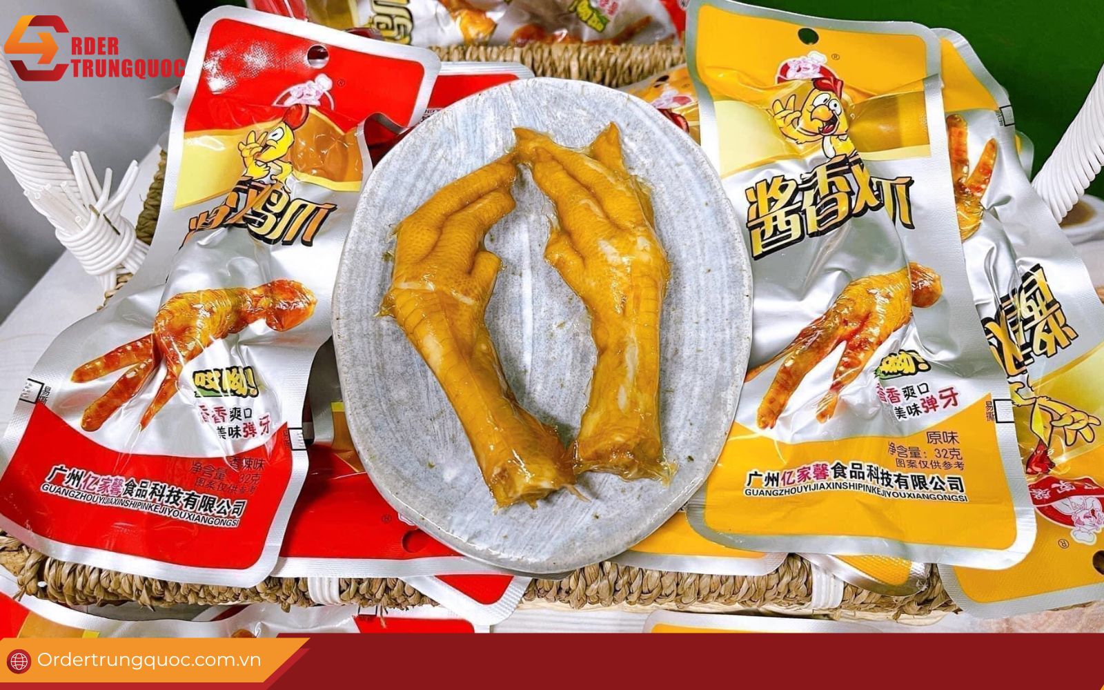Chân gà cay Trung Quốc hấp dẫn
